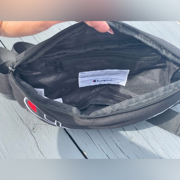 CHAMPION Oversized Fanny Pack Embroidered Crossbody Waist Bag - Picture 11 of 16